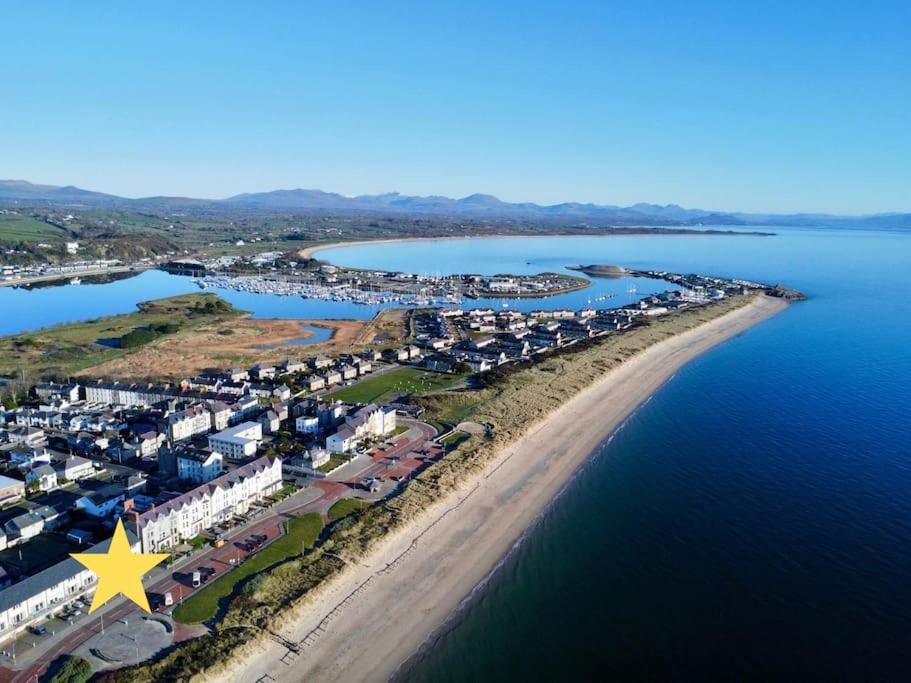 Beach Front Apartment Пуллгелі Екстер'єр фото